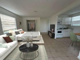 1853 Nw 5th St #2 - Photo 1 of 1