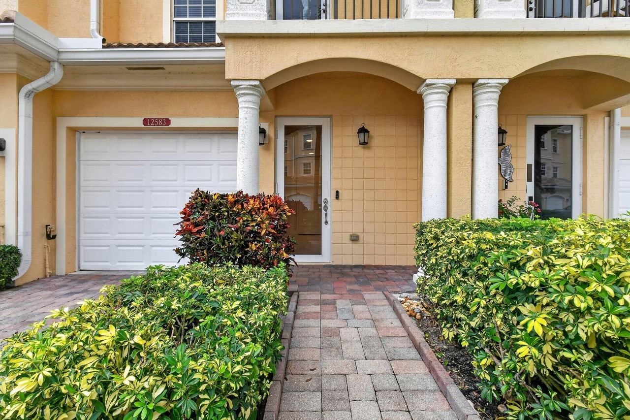12583 Se Old Cypress Dr #3-908 - Photo 6 of 48