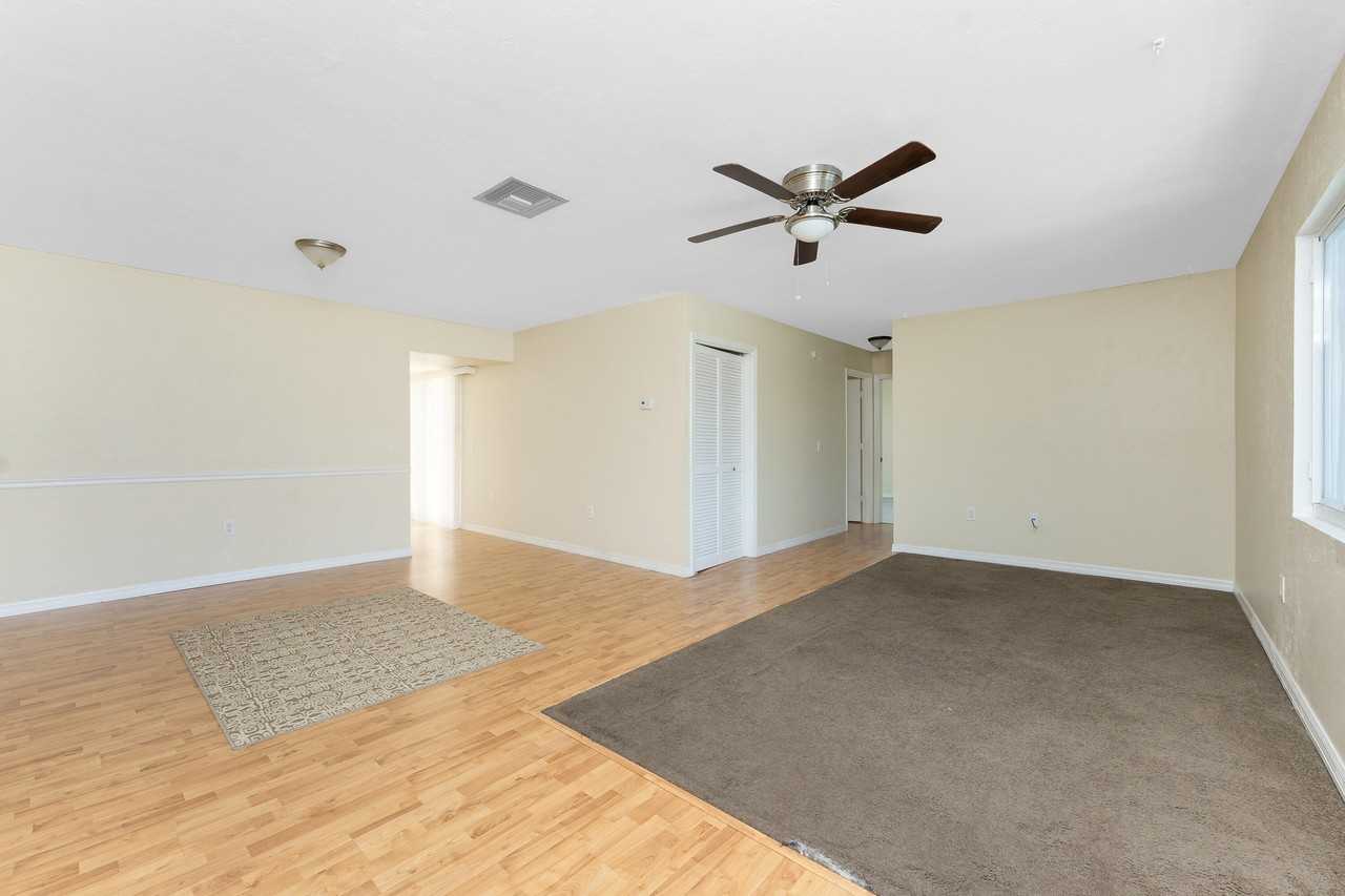22481 Westchester Blvd #B48 - Photo 6 of 42