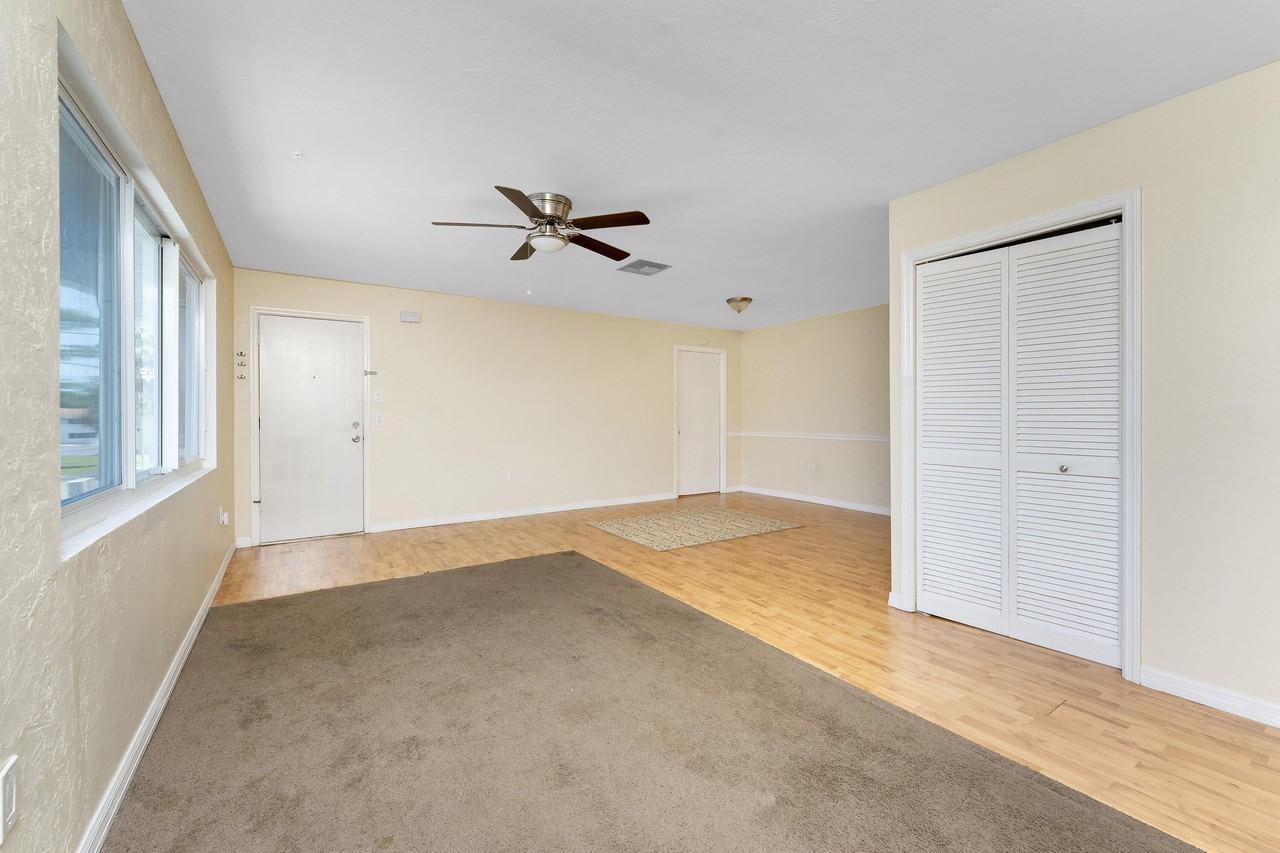 22481 Westchester Blvd #B48 - Photo 7 of 42