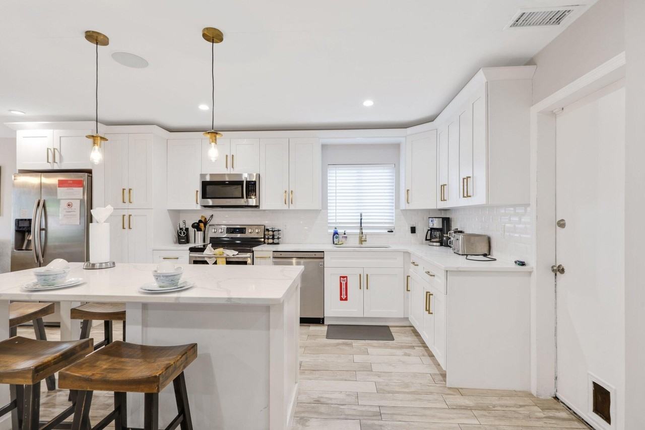 513 Curlew Rd - Photo 7 of 43