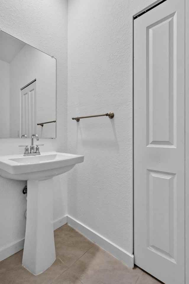 1339 Nw 208th Ter - Photo 5 of 26