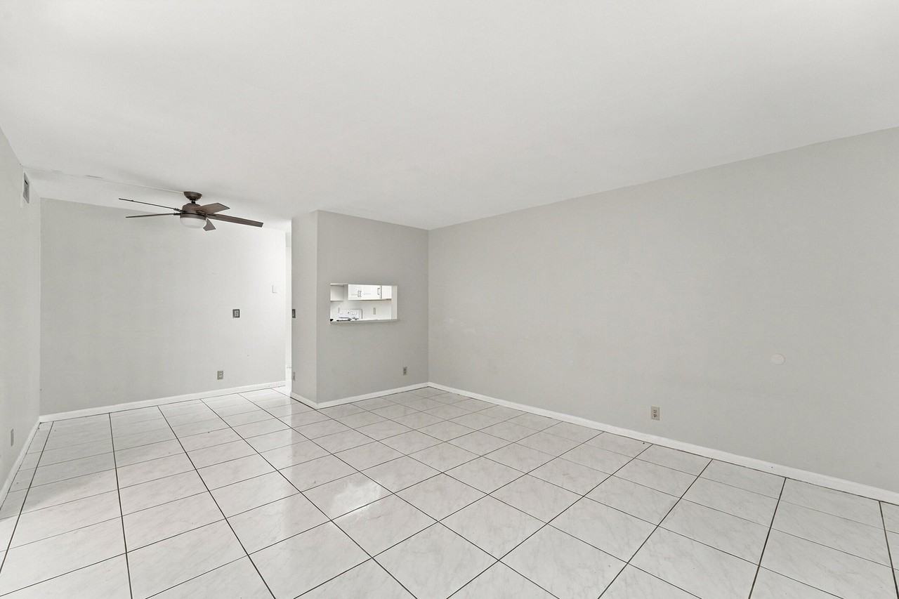 3668 N University Dr #D7 - Photo 7 of 26