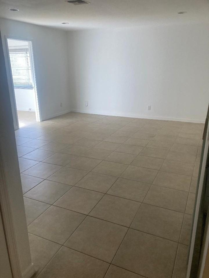 1950 Coquina Way - Photo 7 of 9