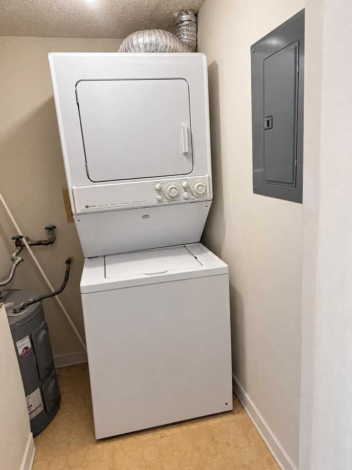 9510 Seagrape Dr #404 - Photo 4 of 5