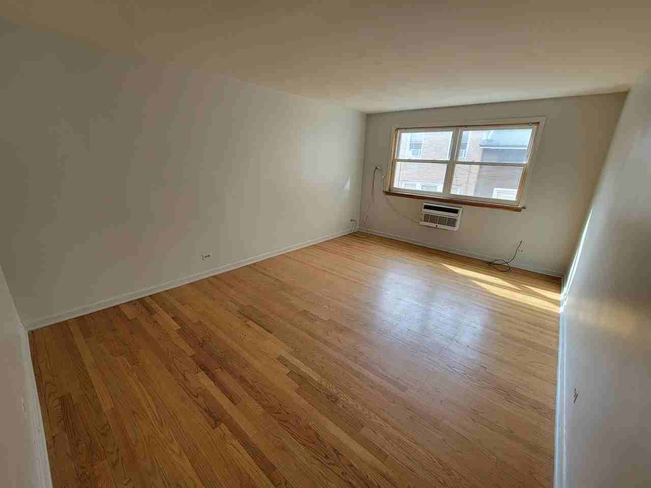 6440 N Richmond St ##1b - Photo 2 of 15