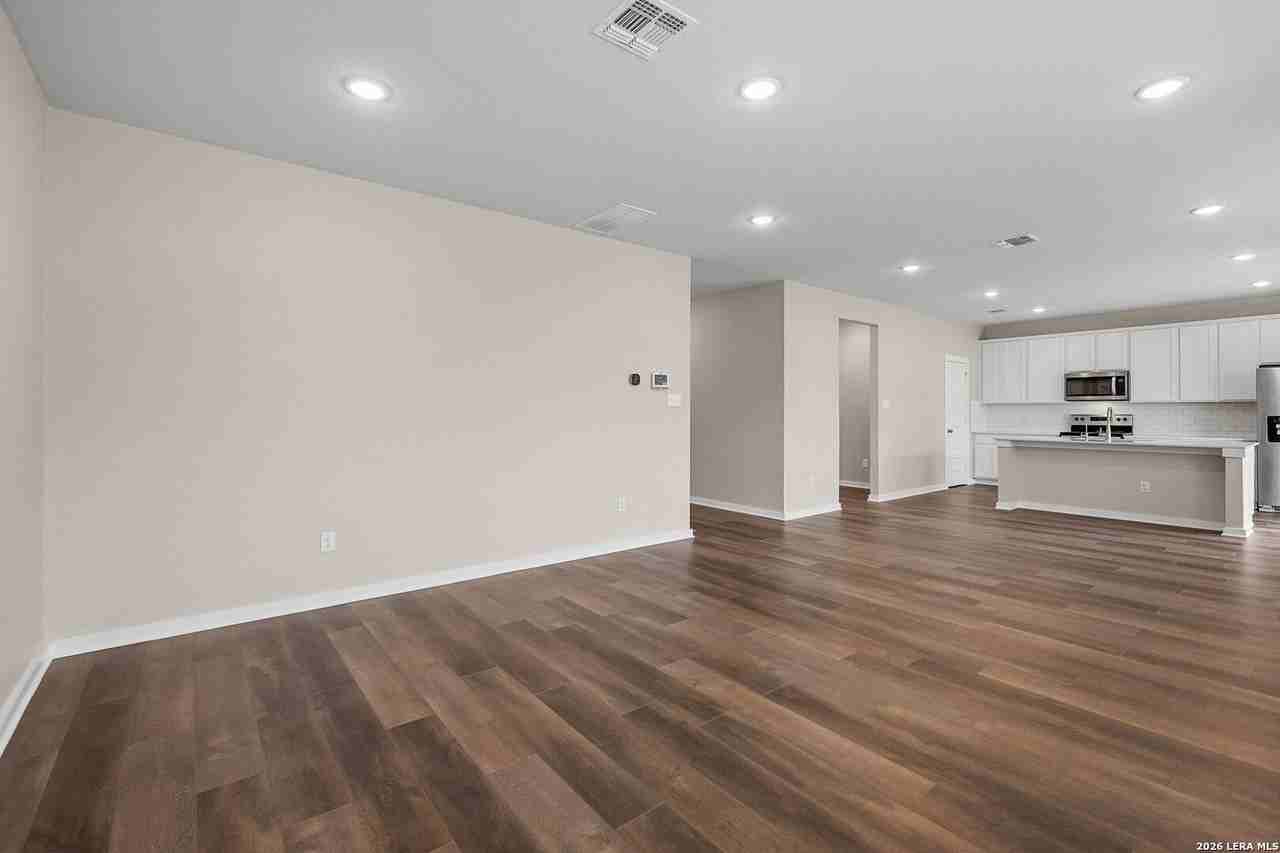 140 Bella Rosa Trl - Photo 6 of 26