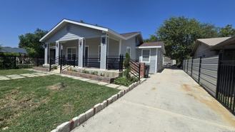815 W Wildwood Dr - Photo 1 of 1