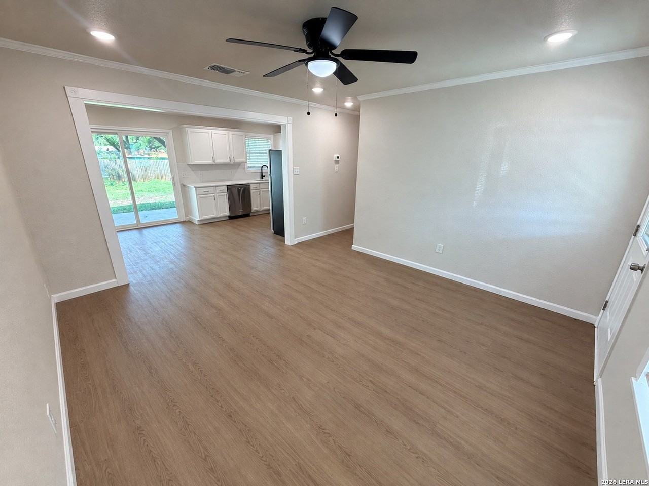 7615 Westfield Blvd - Photo 4 of 25