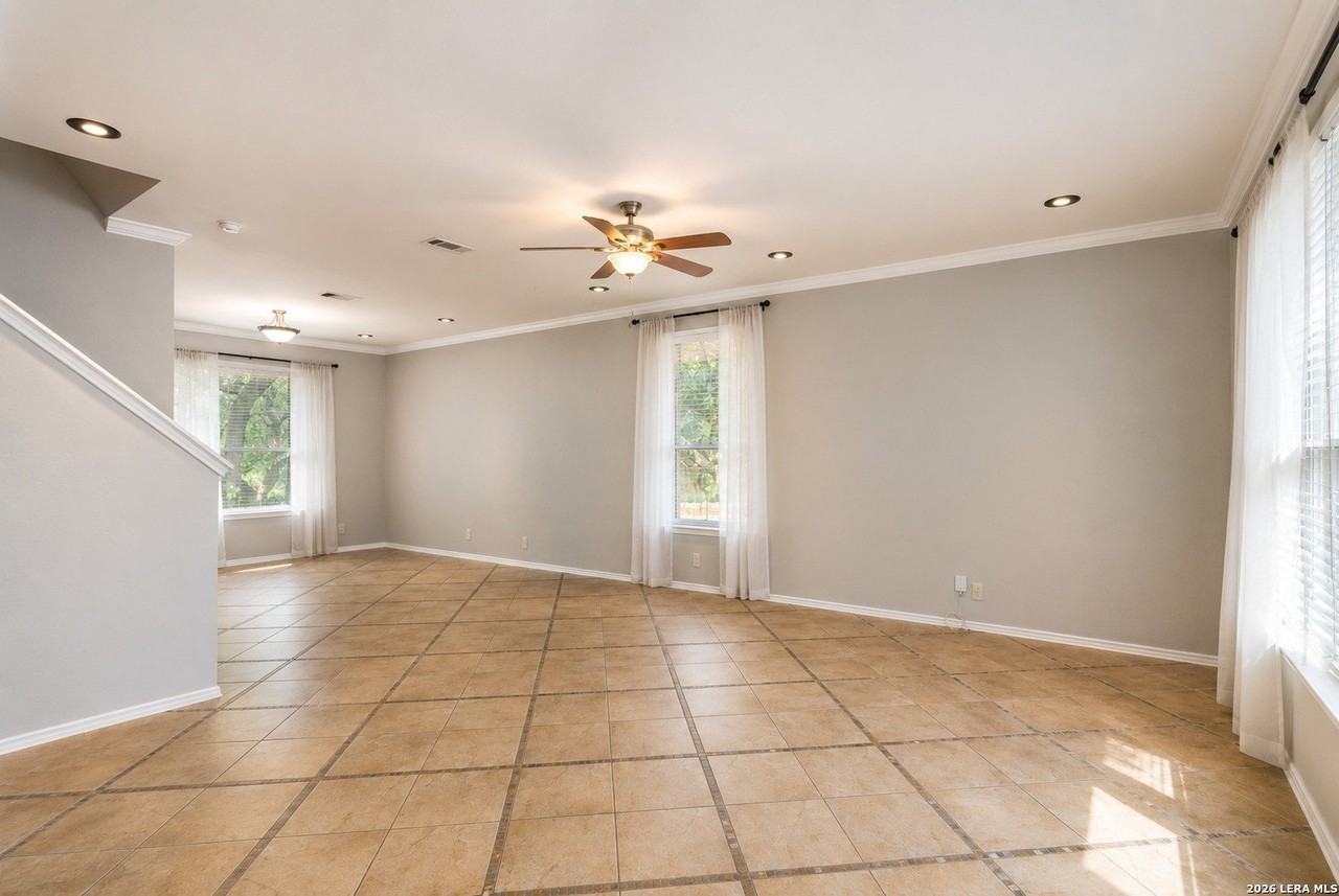 3420 Dartmouth Cv - Photo 5 of 40