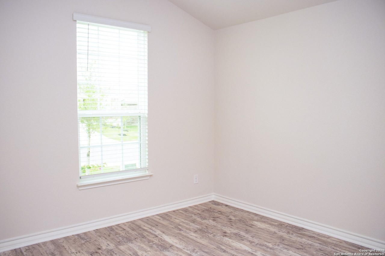 6031 Akin Pl - Photo 6 of 27