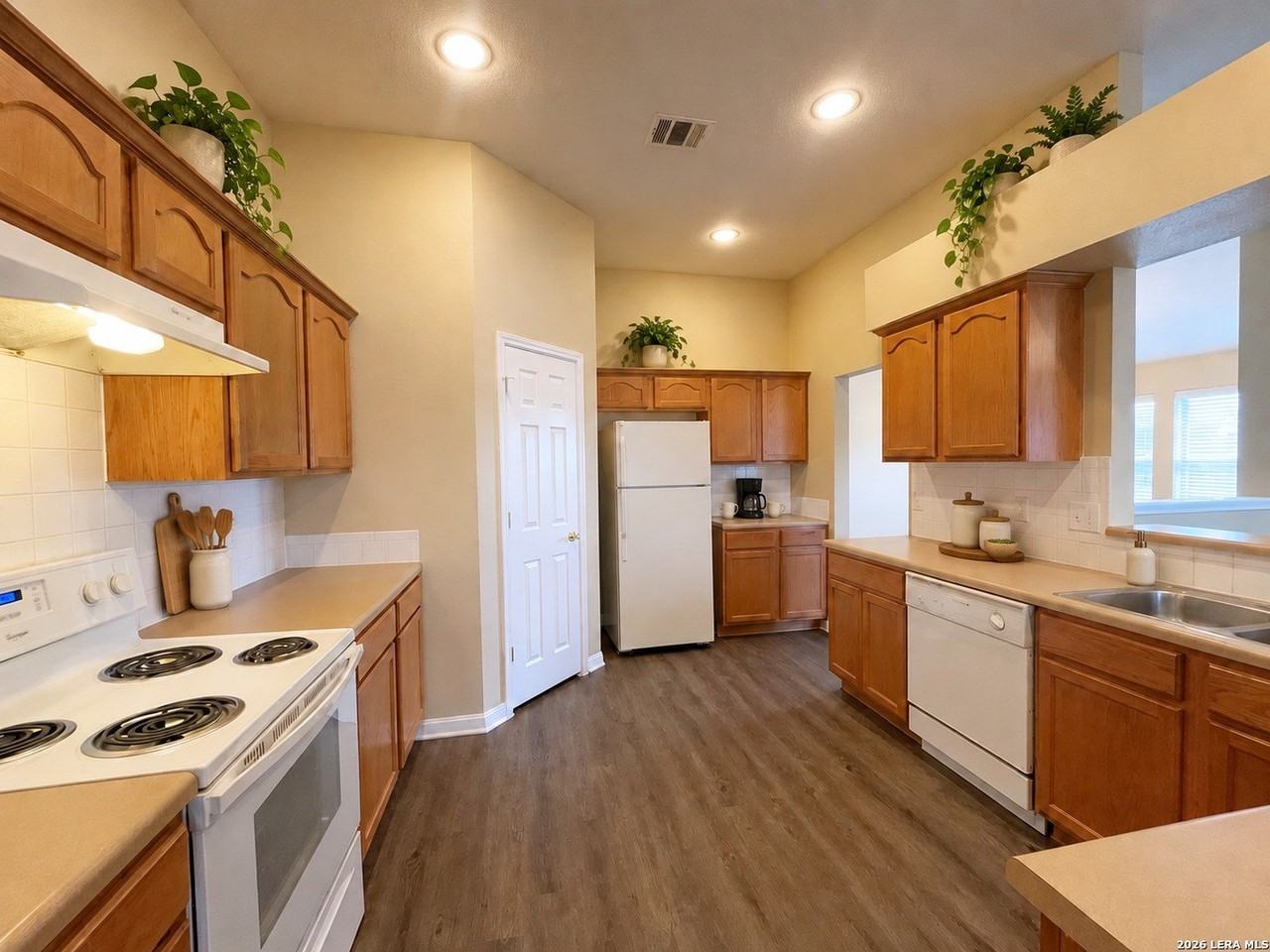 4803 Orchid Star - Photo 4 of 45