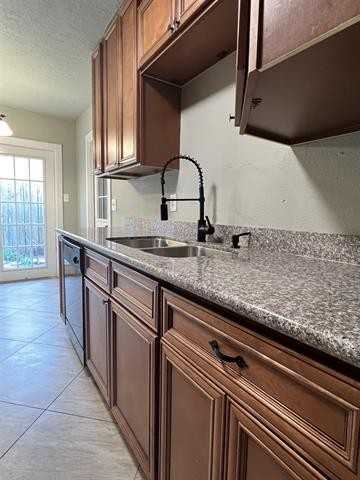 12940 Westchester Ln - Photo 6 of 25