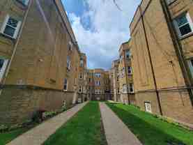 6422 N Richmond St ##3a - Photo 1 of 1