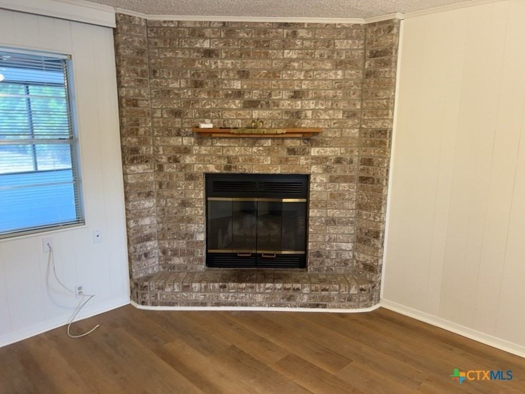 518 Valley Rd - Photo 3 of 7