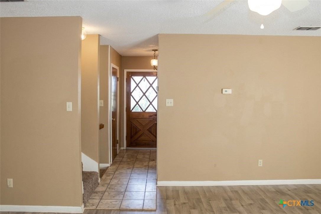 632 Manning Dr - Photo 2 of 25