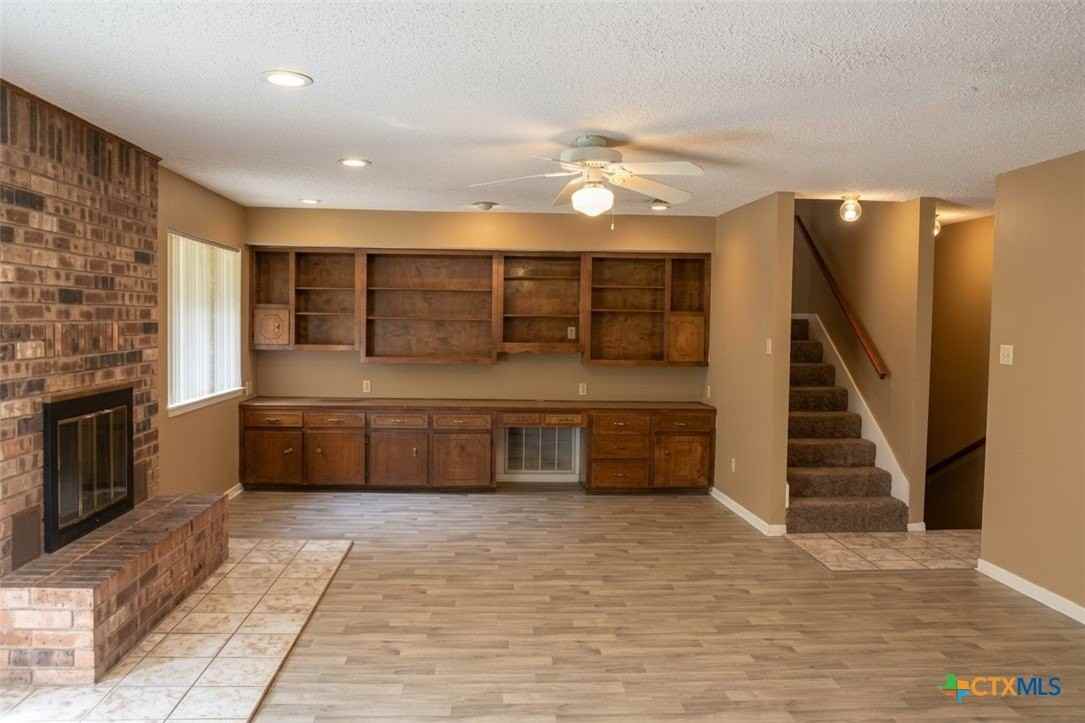 632 Manning Dr - Photo 4 of 25