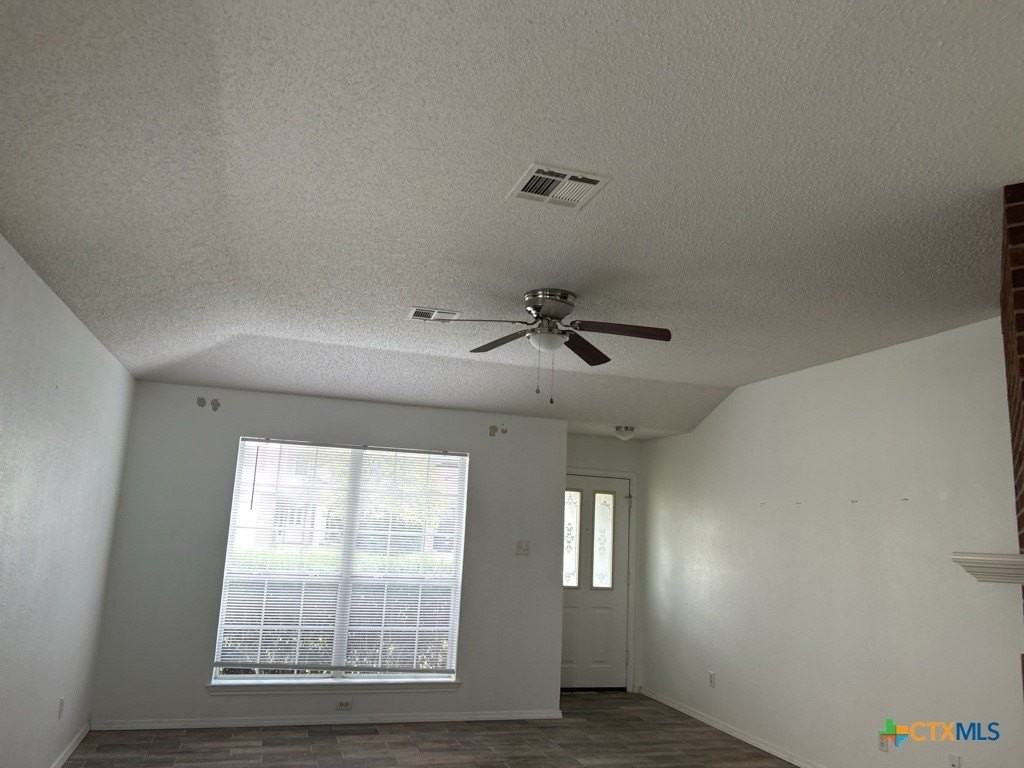 2304 Garrett Dr - Photo 2 of 10