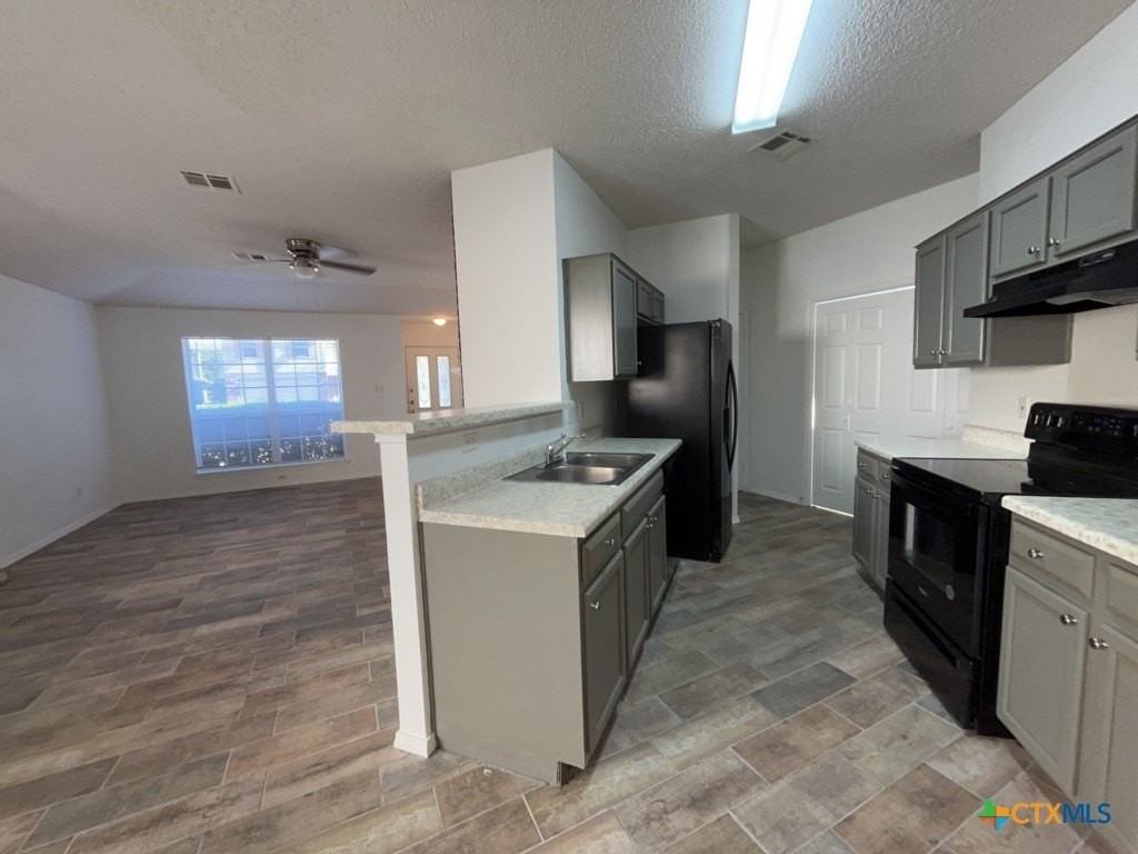 2304 Garrett Dr - Photo 3 of 10