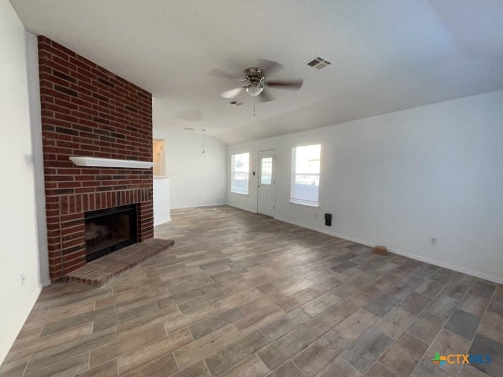 2304 Garrett Dr - Photo 4 of 10