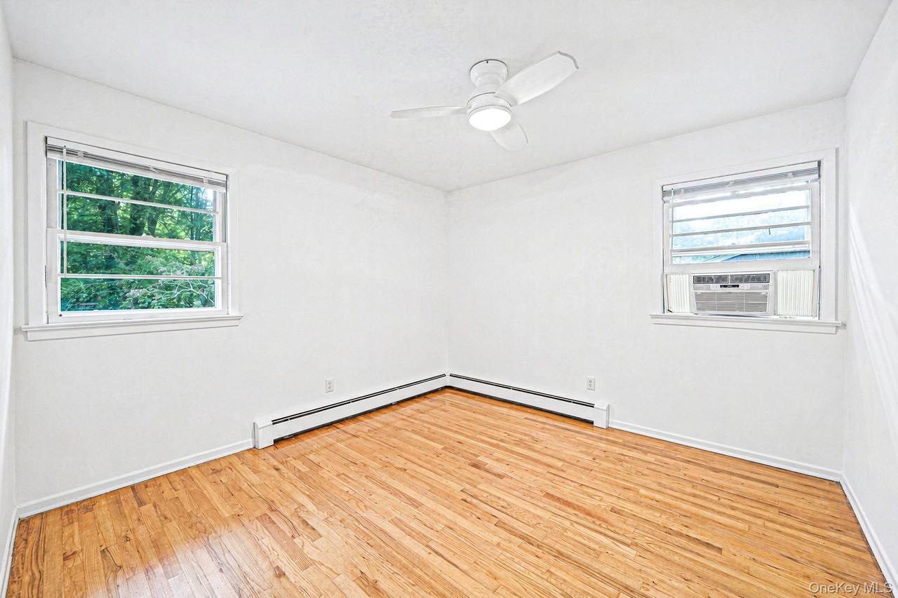 1435 Bray Ave - Photo 7 of 20