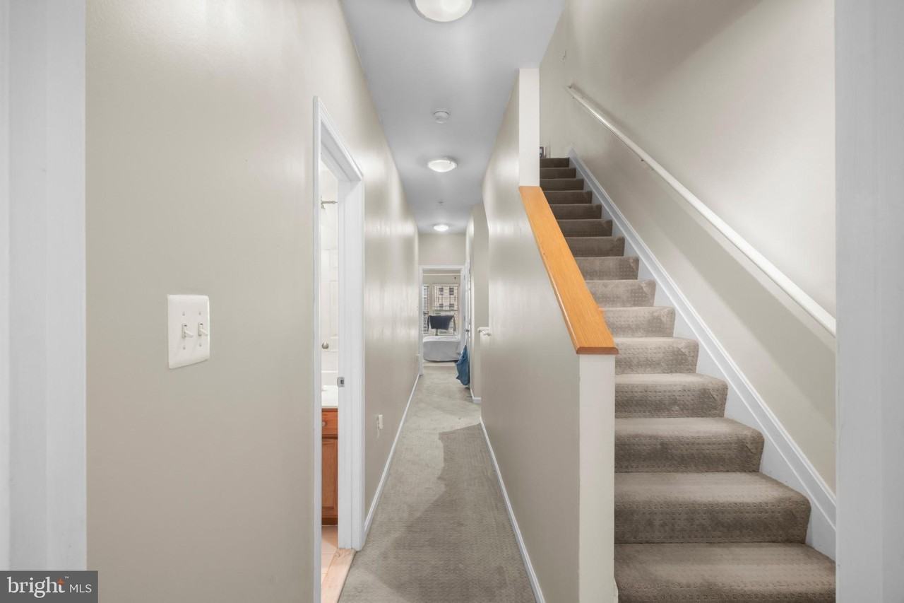 530 Canton Ct - Photo 3 of 40