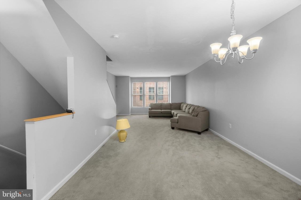 530 Canton Ct - Photo 7 of 40