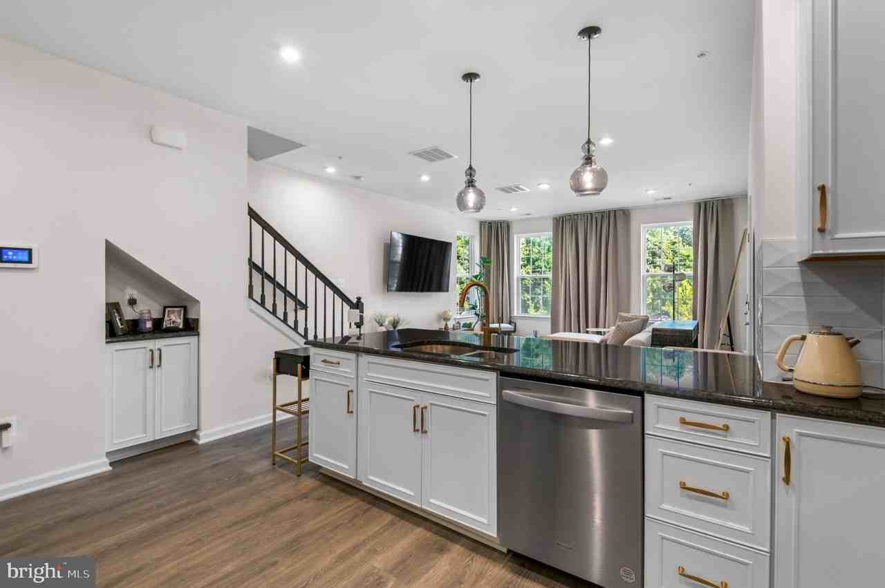 9383 Seney Ln #509 - Photo 7 of 34