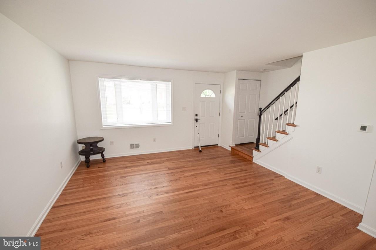 5644 Leiden Rd - Photo 2 of 24