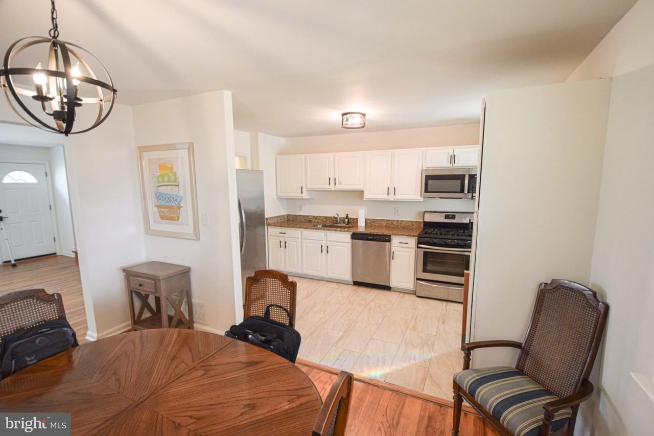 5644 Leiden Rd - Photo 7 of 24