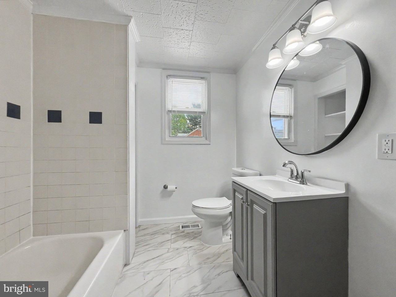 5900 Hamilton Ave - Photo 7 of 30