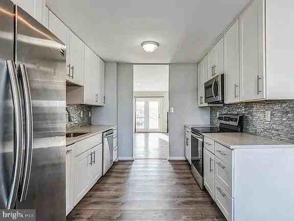 7842 C St - Photo 3 of 24