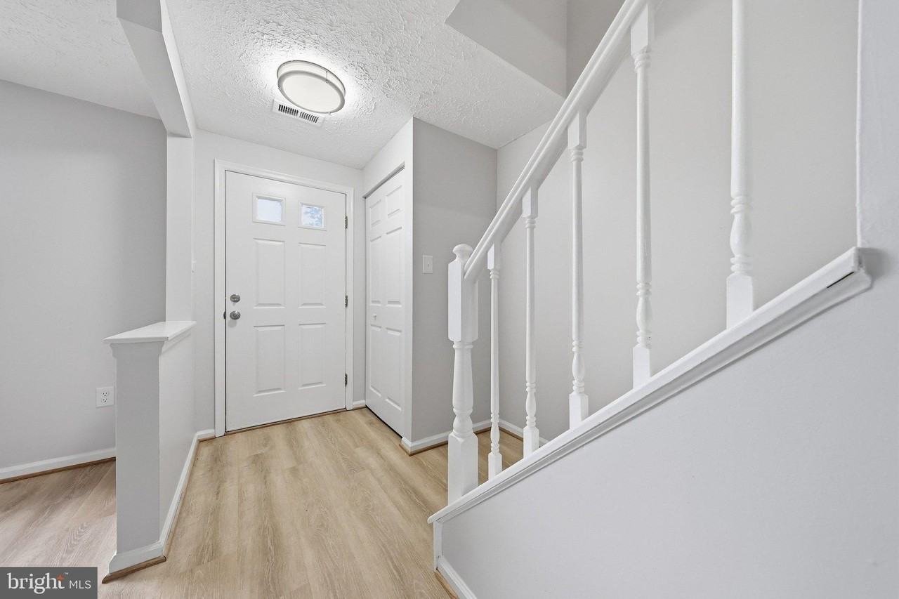 6711 Kernel Ct - Photo 3 of 50