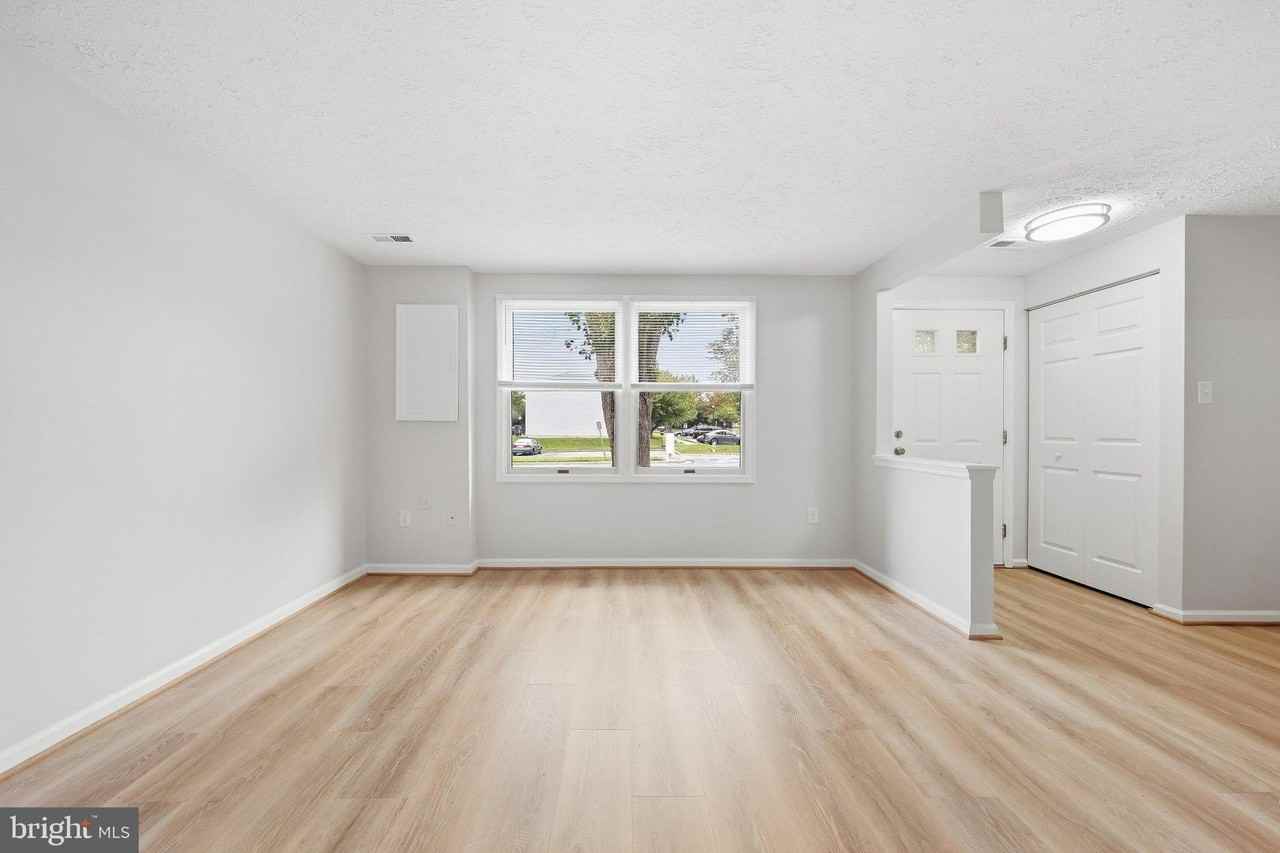 6711 Kernel Ct - Photo 7 of 50