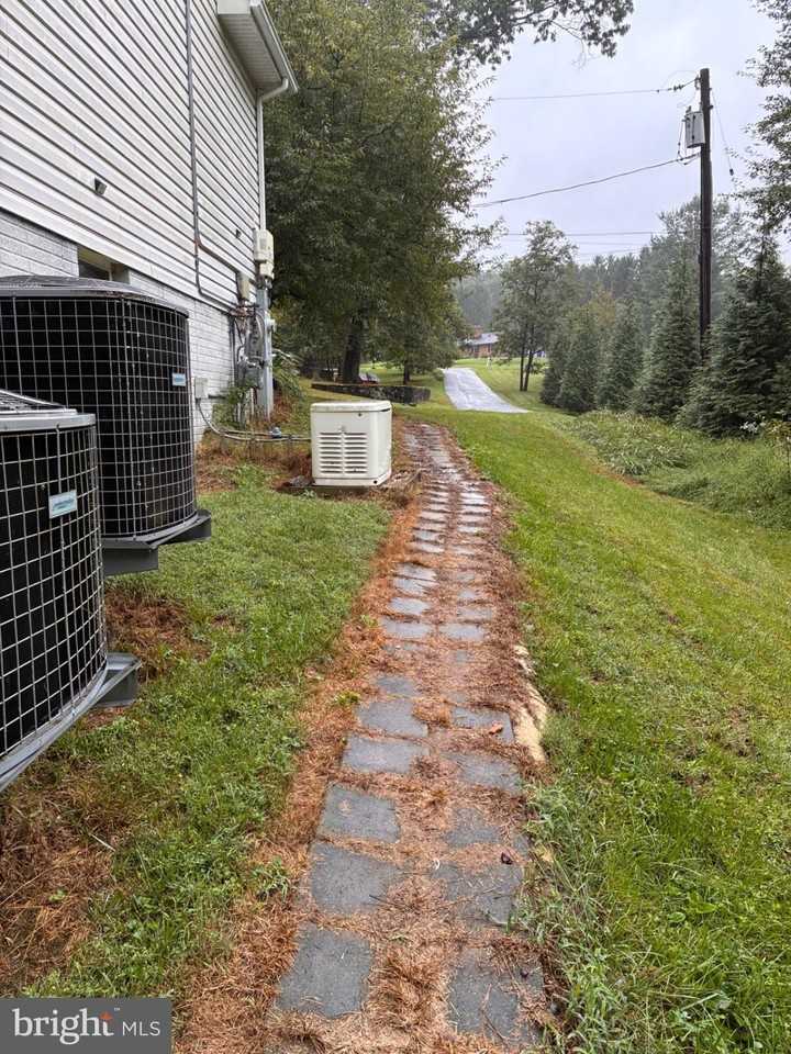 3107 Edgewood Rd - Photo 2 of 16