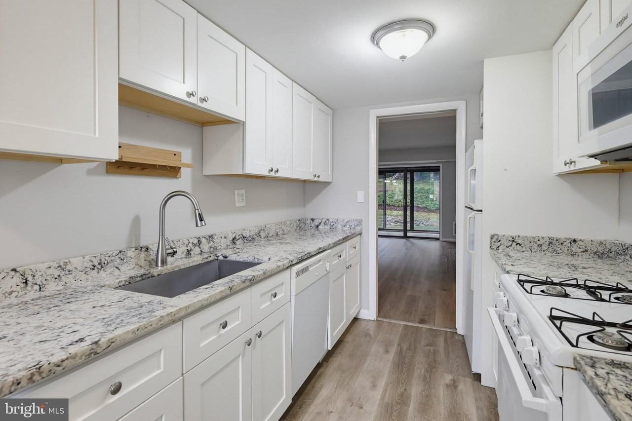 5247 W Running Brook Rd #101 - Photo 2 of 36