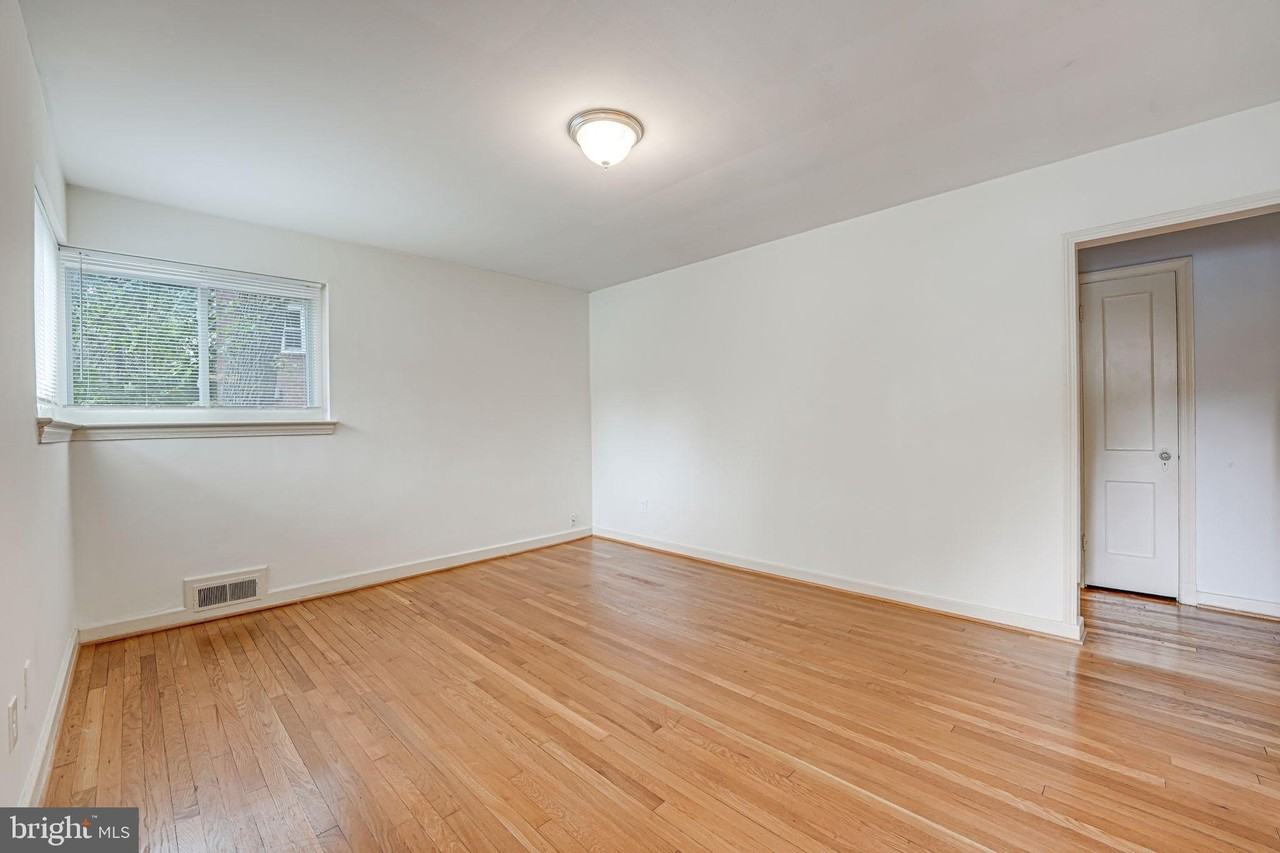8218 Roanoke Ave #1 - Photo 3 of 25