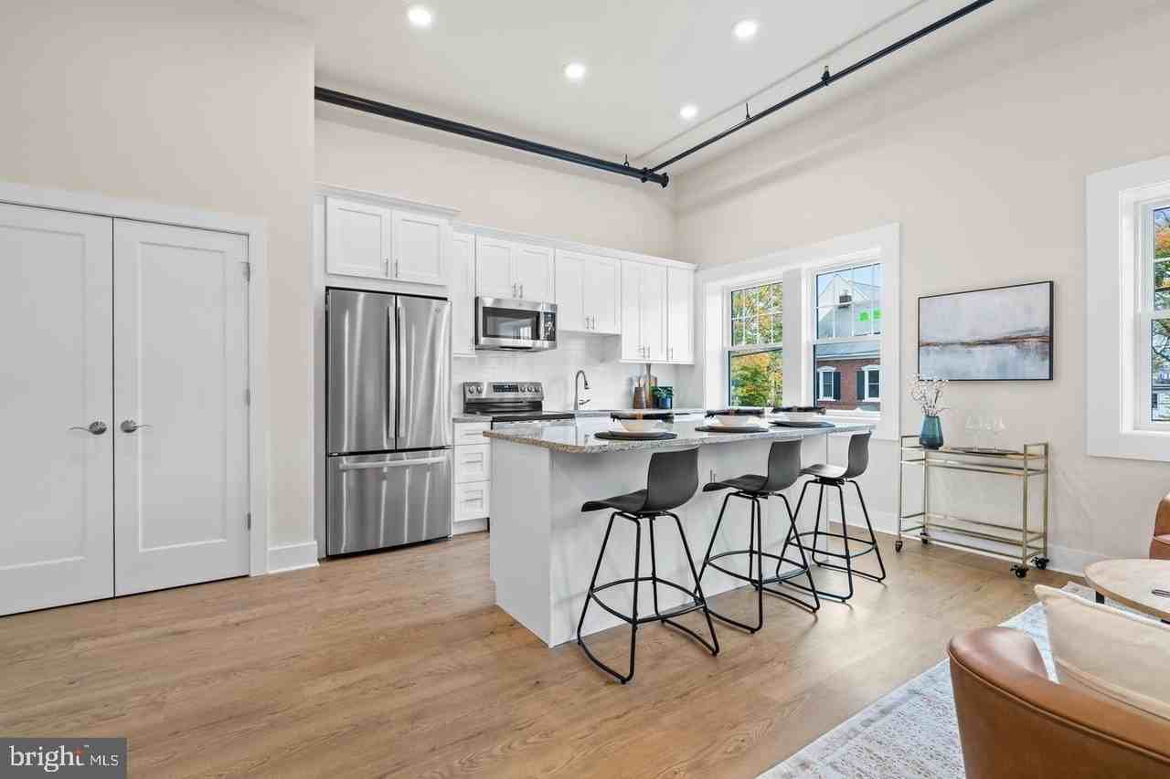 30 W Broad St #2 - Photo 4 of 32