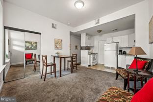 468 E Walnut Ln - Photo 1 of 1