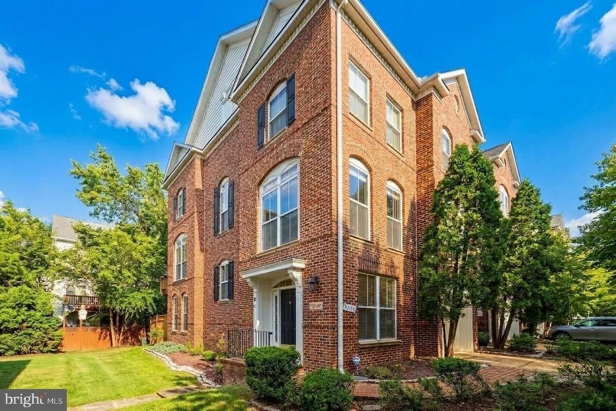 5256 Bessley Pl - Photo 2 of 50