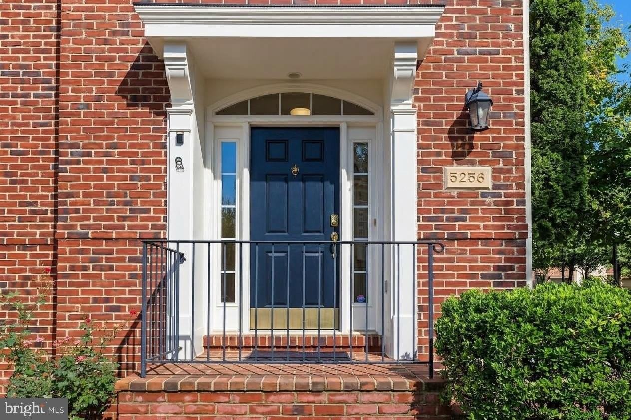 5256 Bessley Pl - Photo 4 of 50