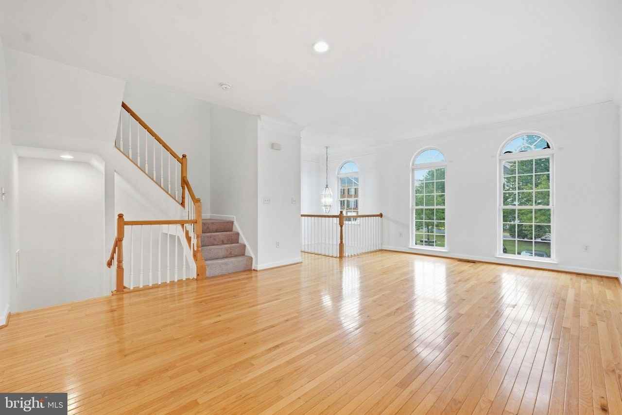 5329 Cupids Dart Dr - Photo 2 of 26