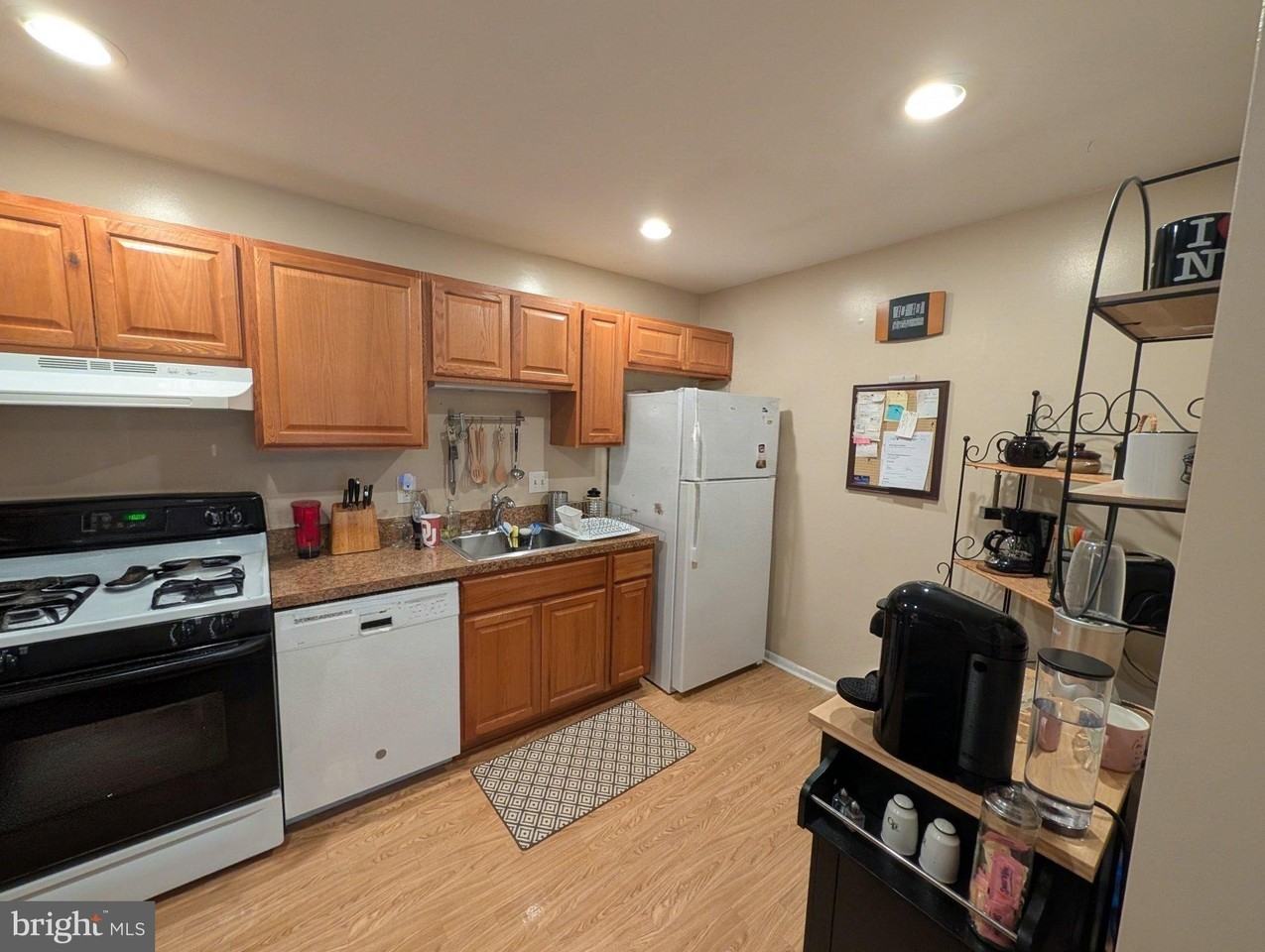 11821 Breton Ct #21 - Photo 7 of 14
