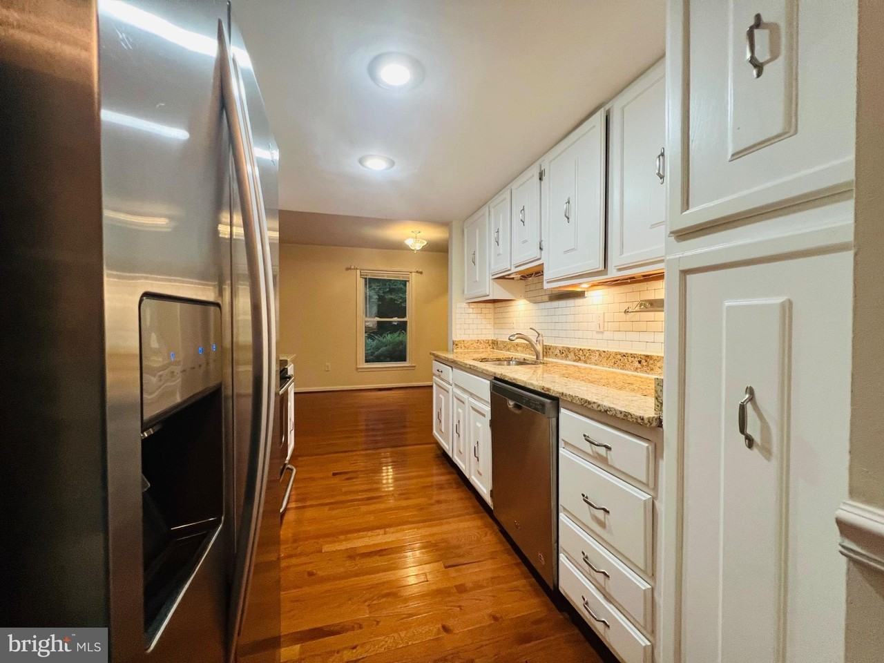 6279 Kerrydale Dr - Photo 2 of 18