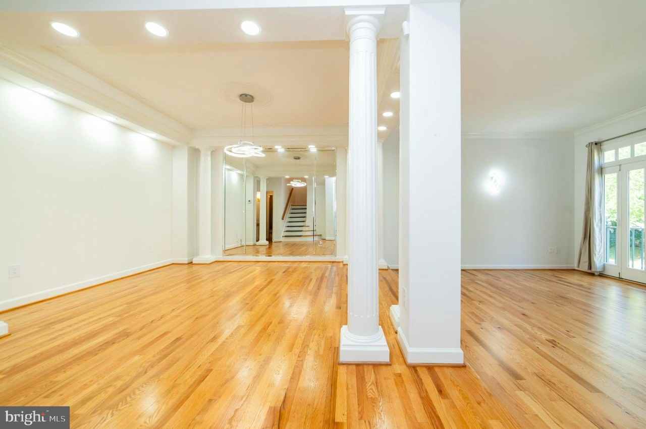 7704 Annandale Mains Ct - Photo 6 of 50