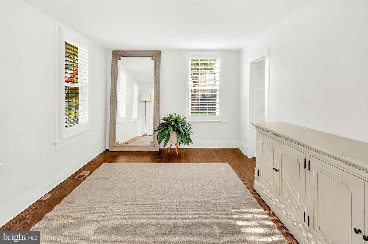 303 E Colonial Hwy - Photo 7 of 36