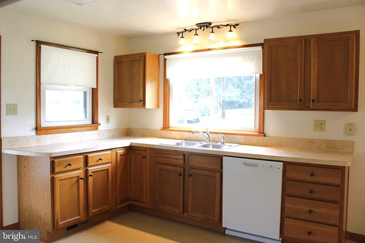 309 S Summit Ave - Photo 4 of 26