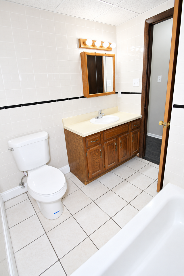 426 EAST WHEELING STREETAPT I-2 #I02 - Photo 5 of 6