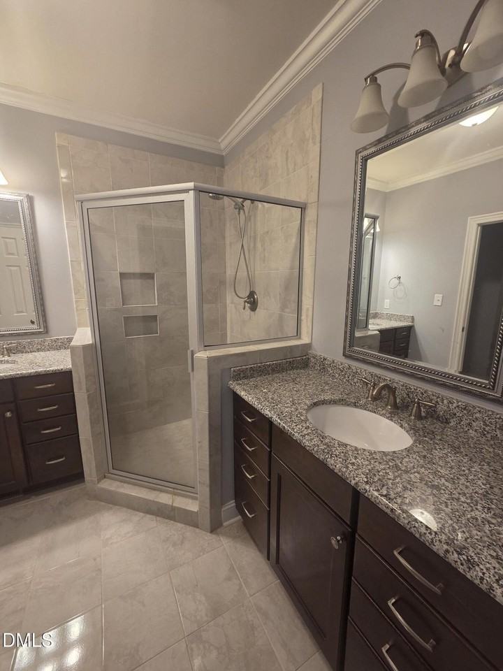 8316 Wycombe Ln - Photo 4 of 11