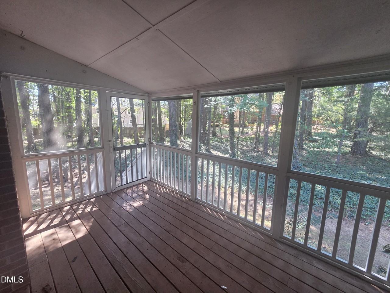 8316 Wycombe Ln - Photo 6 of 11